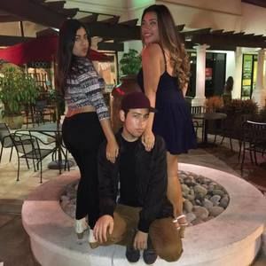 Meet your Posher, Bradley